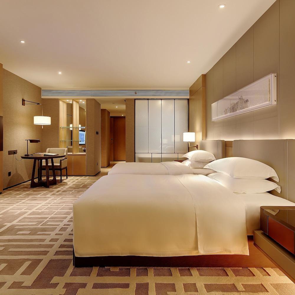 Dongguan Dongcheng International Hotel - Free Shuttle Buses For Executive Room Guests During Canton Fair المظهر الخارجي الصورة