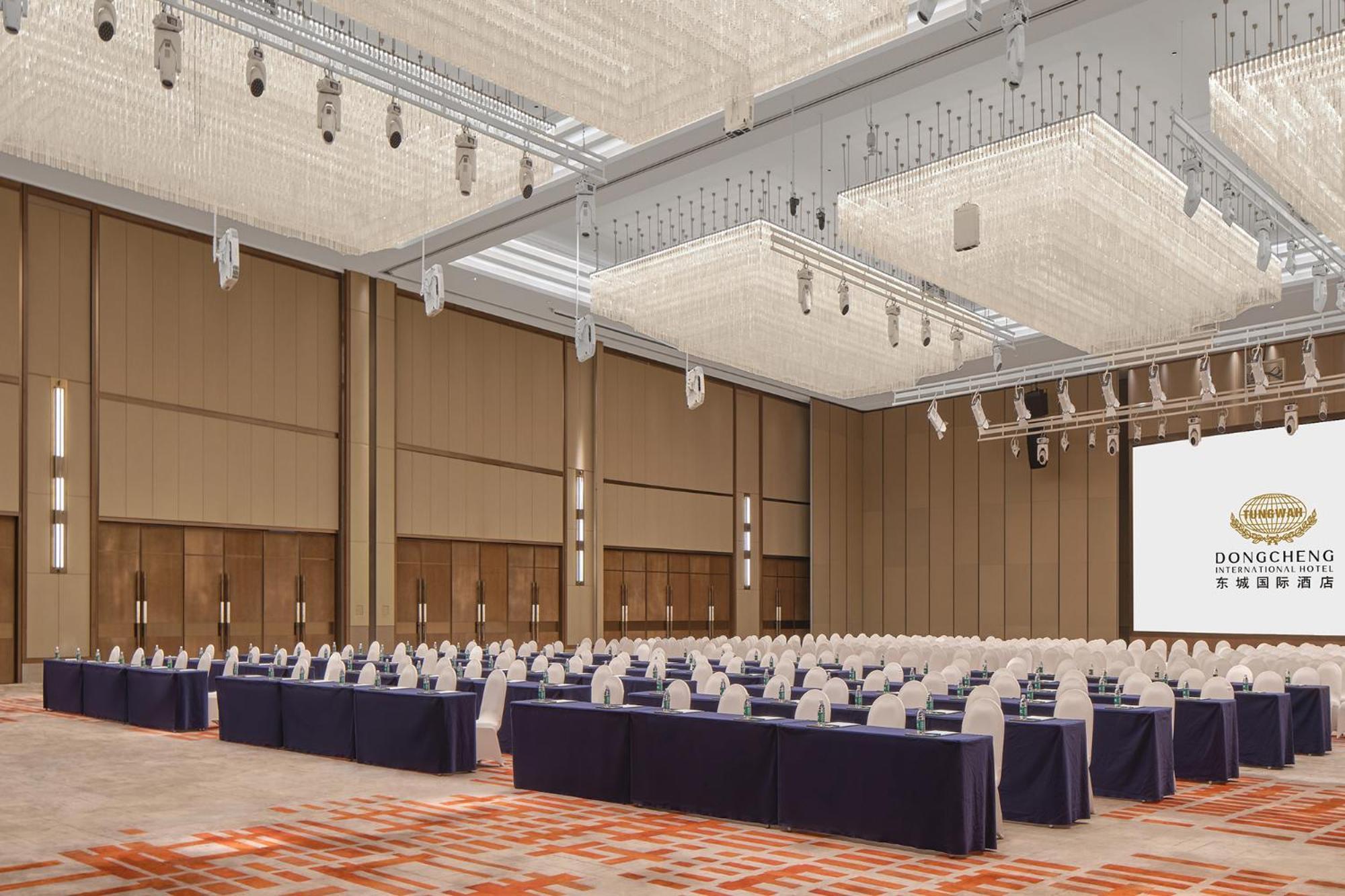 Dongguan Dongcheng International Hotel - Free Shuttle Buses For Executive Room Guests During Canton Fair المظهر الخارجي الصورة