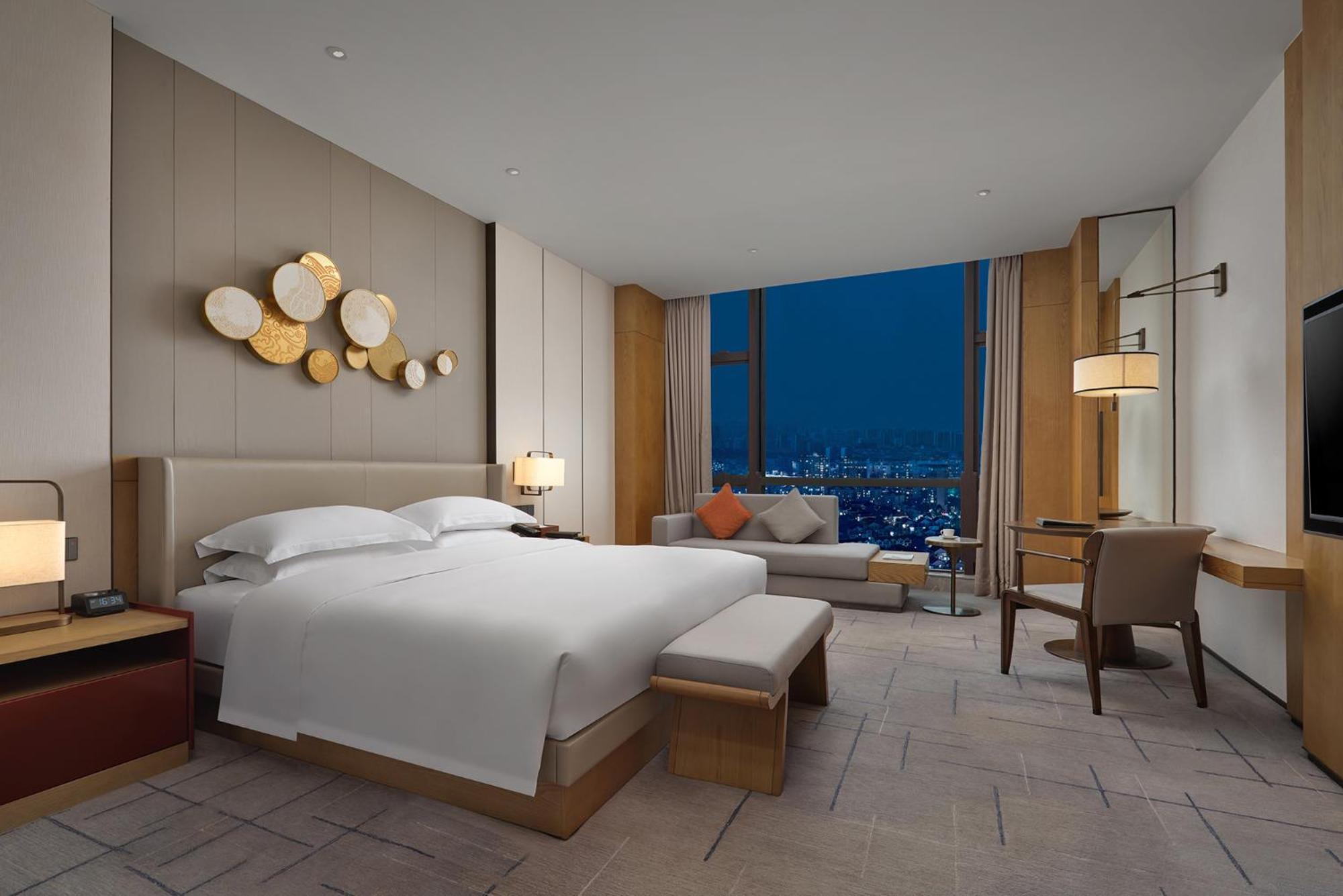 Dongguan Dongcheng International Hotel - Free Shuttle Buses For Executive Room Guests During Canton Fair المظهر الخارجي الصورة