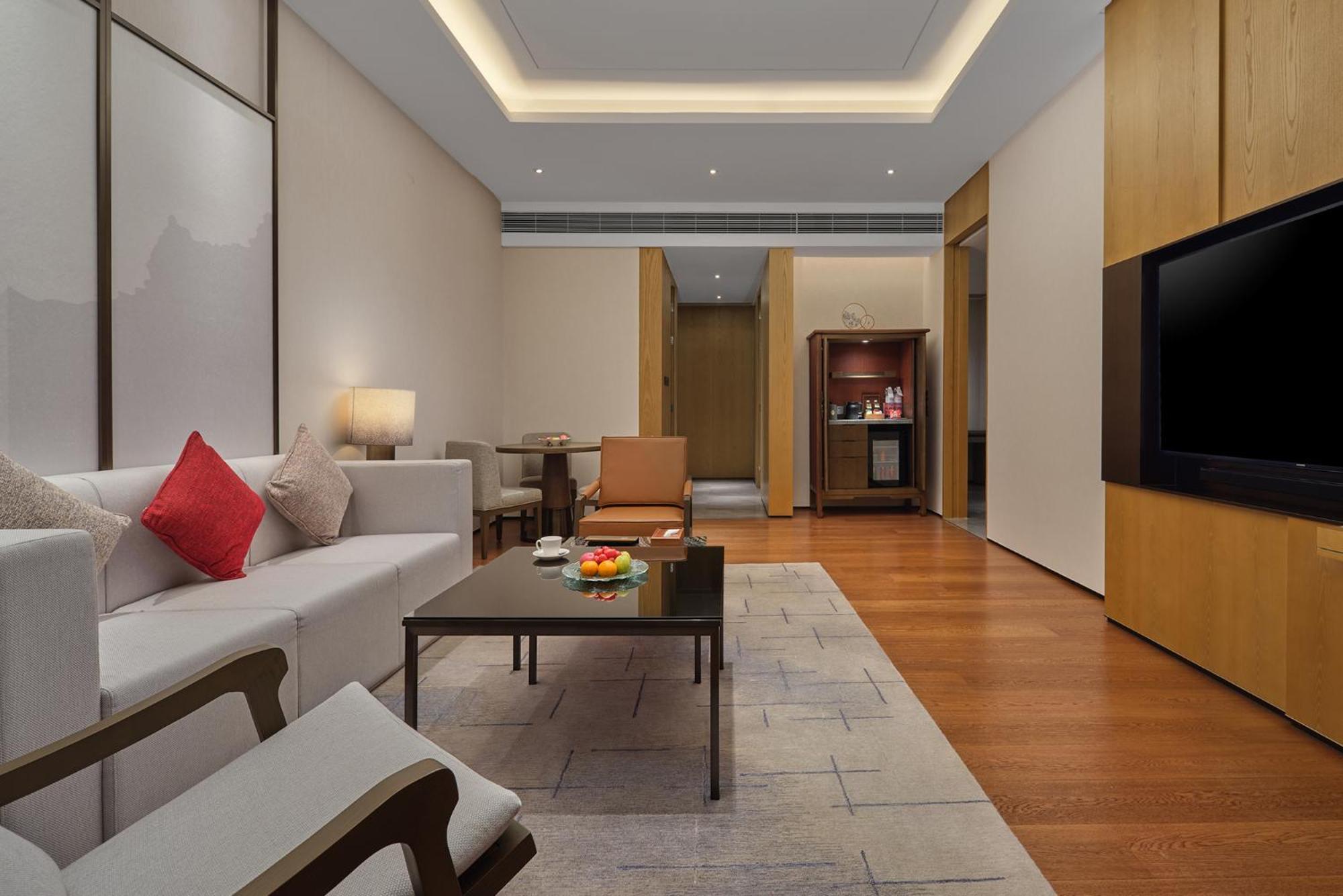 Dongguan Dongcheng International Hotel - Free Shuttle Buses For Executive Room Guests During Canton Fair المظهر الخارجي الصورة