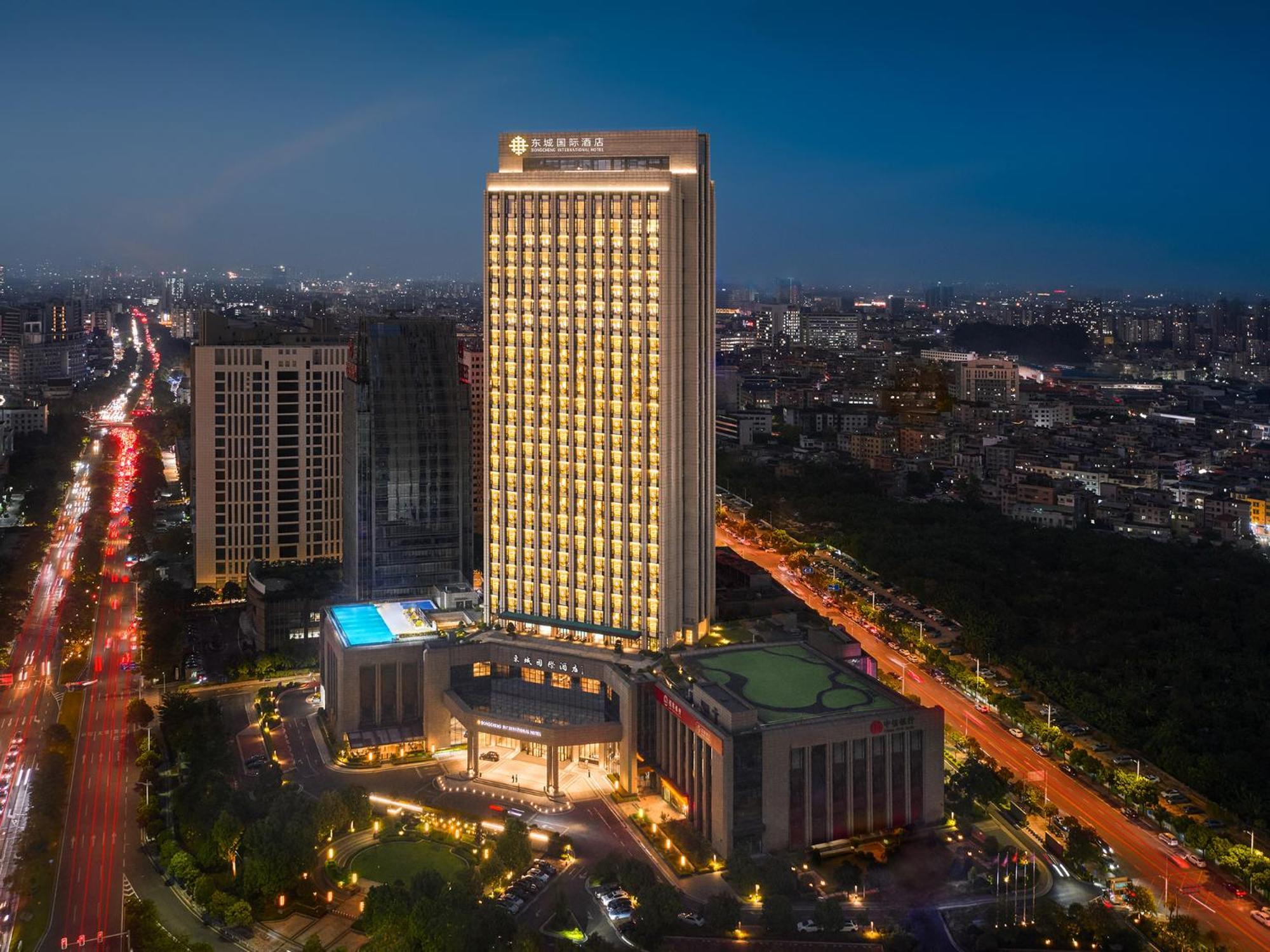 Dongguan Dongcheng International Hotel - Free Shuttle Buses For Executive Room Guests During Canton Fair المظهر الخارجي الصورة