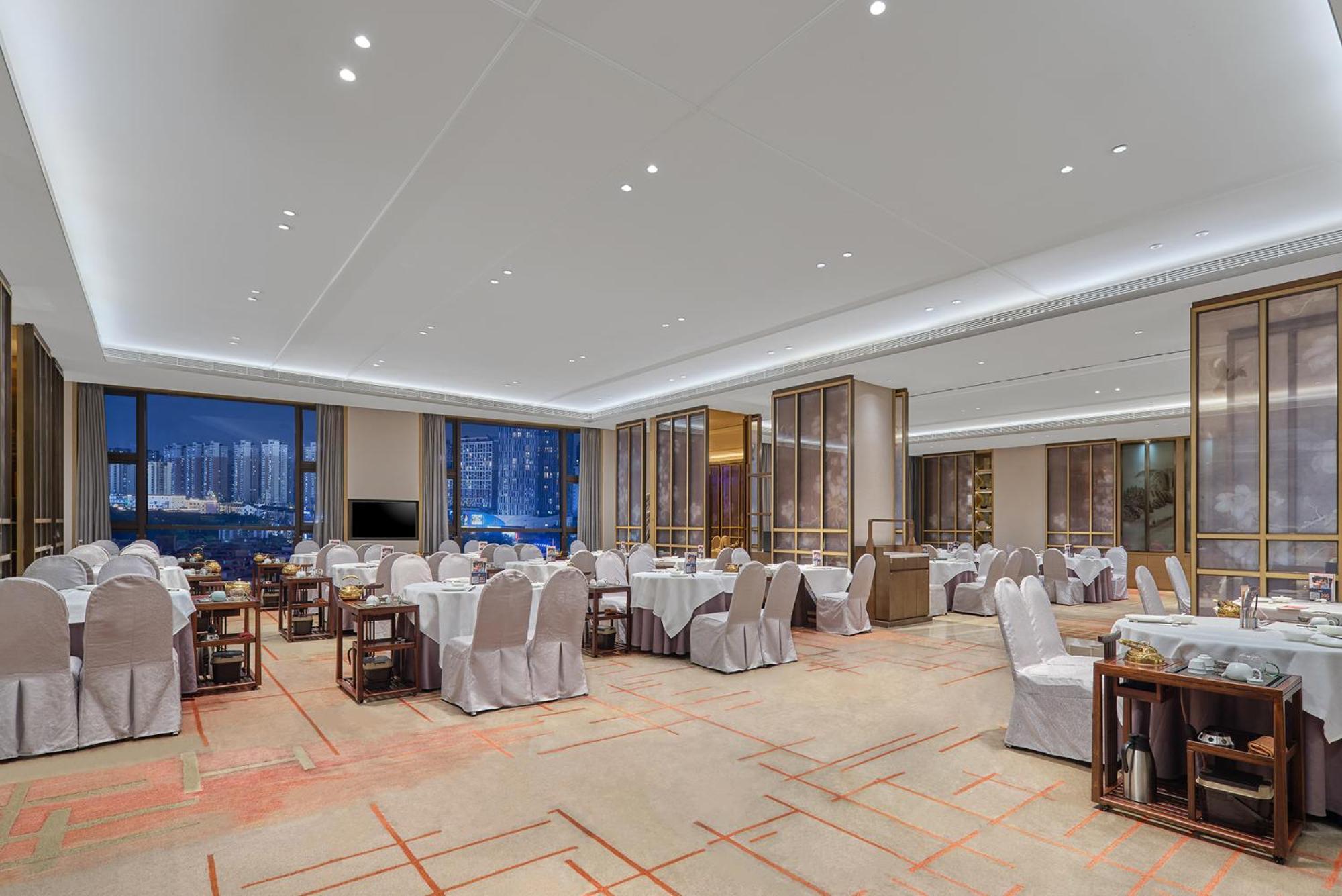 Dongguan Dongcheng International Hotel - Free Shuttle Buses For Executive Room Guests During Canton Fair المظهر الخارجي الصورة