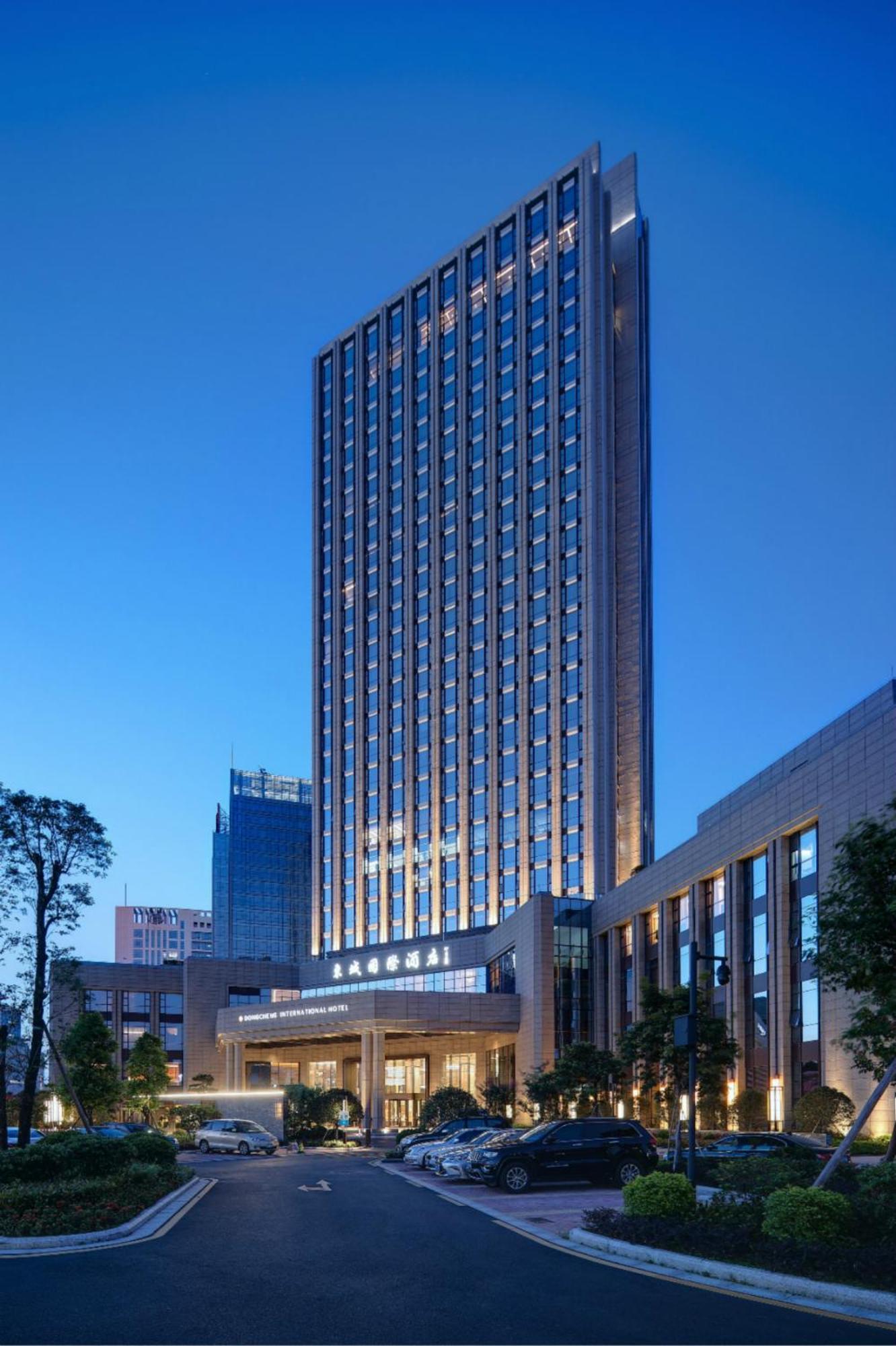 Dongguan Dongcheng International Hotel - Free Shuttle Buses For Executive Room Guests During Canton Fair المظهر الخارجي الصورة